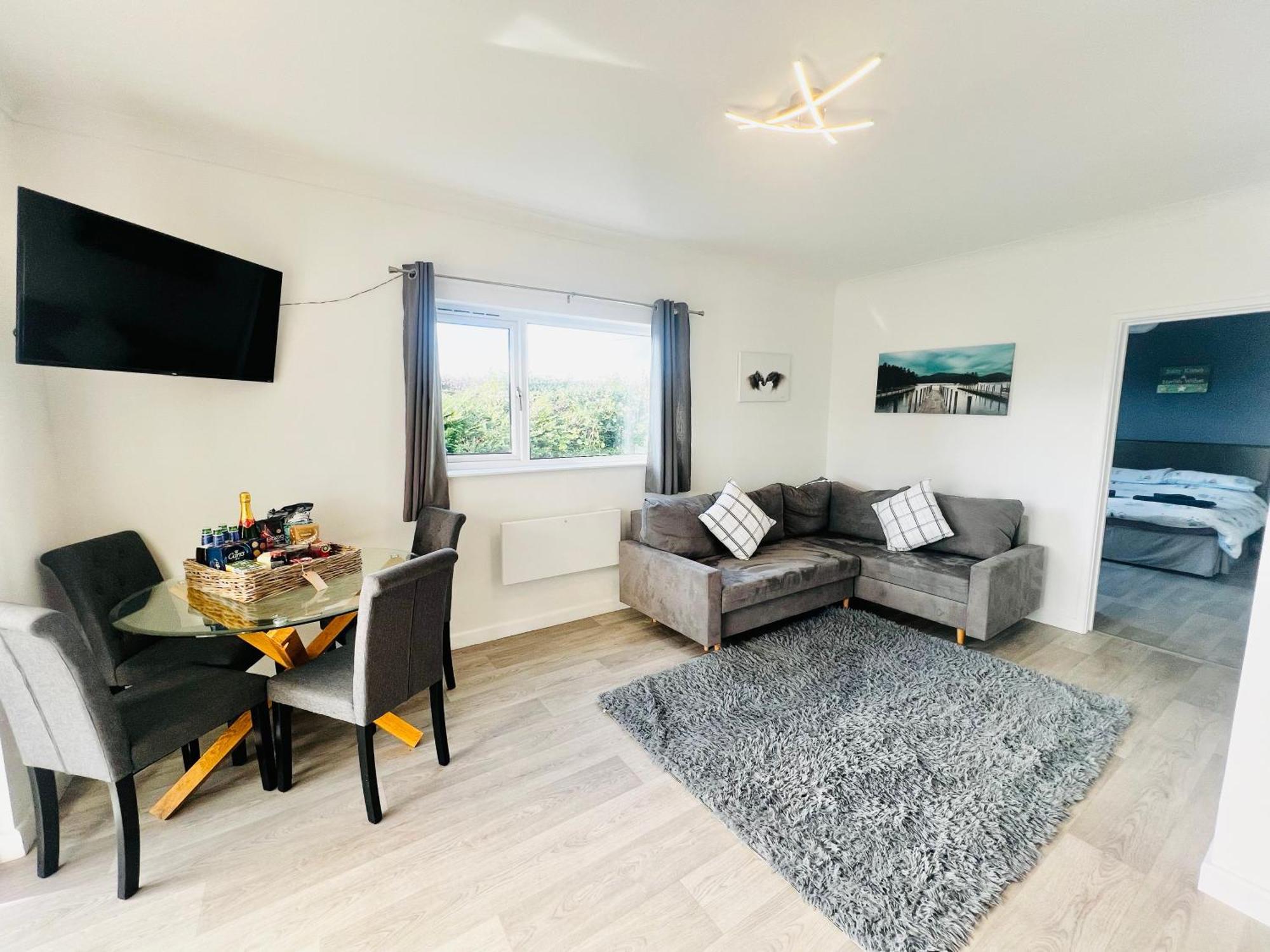 2 Bedroom Holiday Home In The Heart Of West Wales 세인트 클리어스 외부 사진